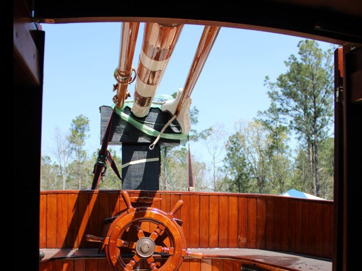 #9545-•-grimmalkin-–-18'-fenwick-williams-classic-wooden-catboat-w/-trailer-image-70