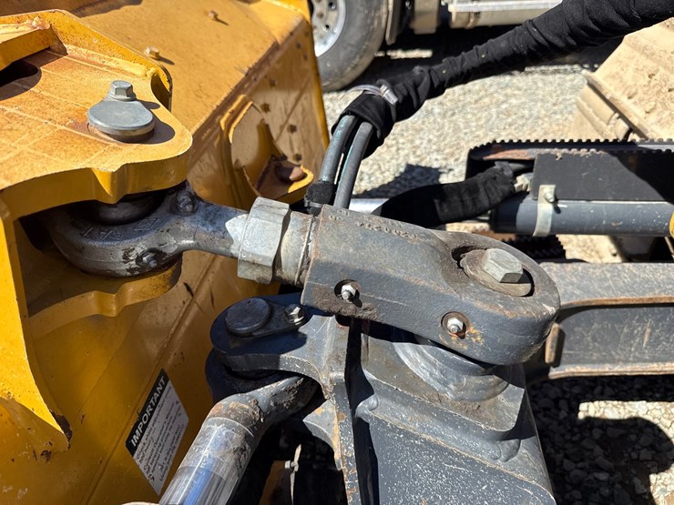 deere-450k-lgp-image-19