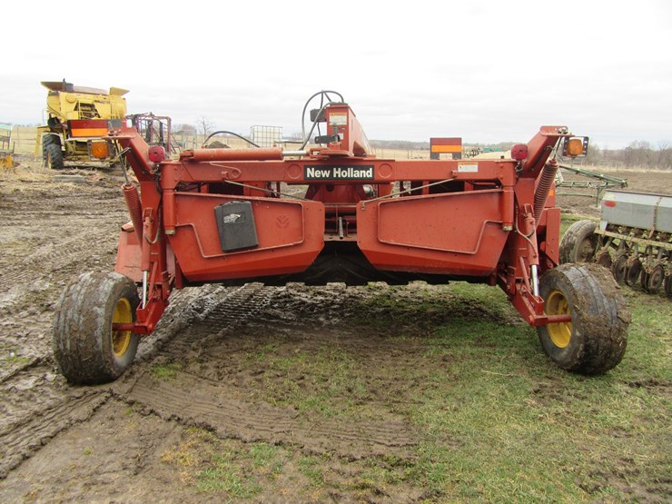 new-holland-1431-image-3