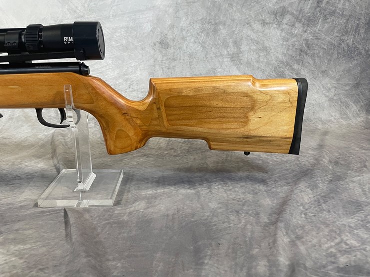 #1268-•-savage-93-fv,-22-wmr-bolt-action-rifle,-sn:-2121001,-(neenah,-wi)-image-8
