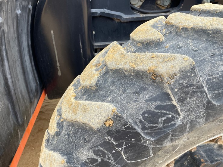 2013-jlg-g6-42a-image-69