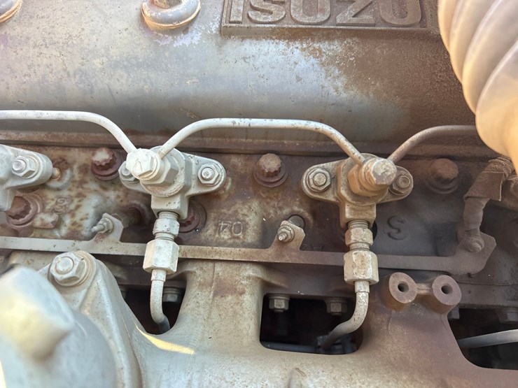 2021-hitachi-zx225-image-44