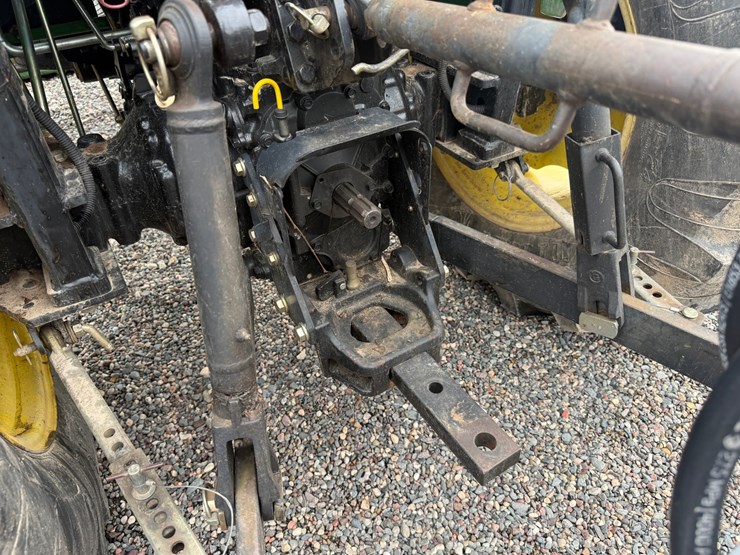 john-deere-4120-image-17