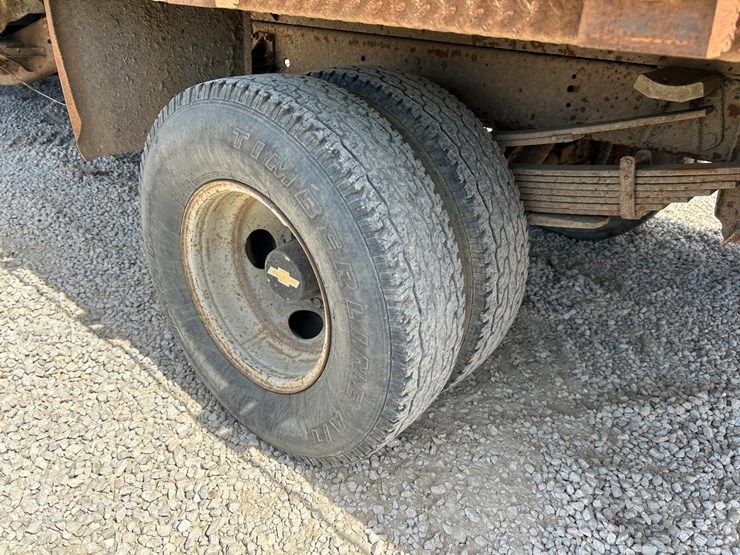 1994-chevrolet-3500-image-16