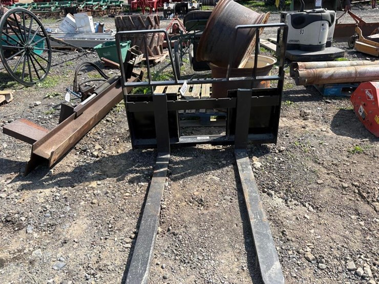 john-deere-4200-image-2