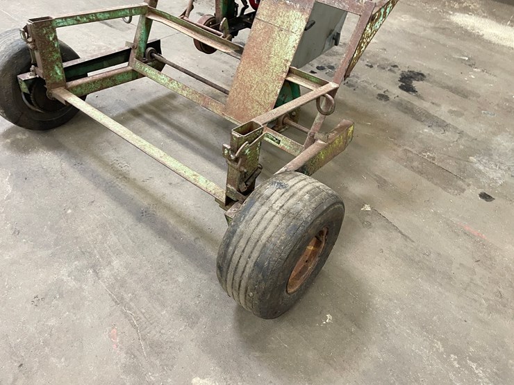 #2517-•-walk-behind-wheelbarrow-cart-(columbia-heights,-mn)-image-9