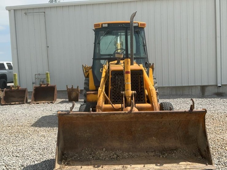 john-deere-310d-image-12