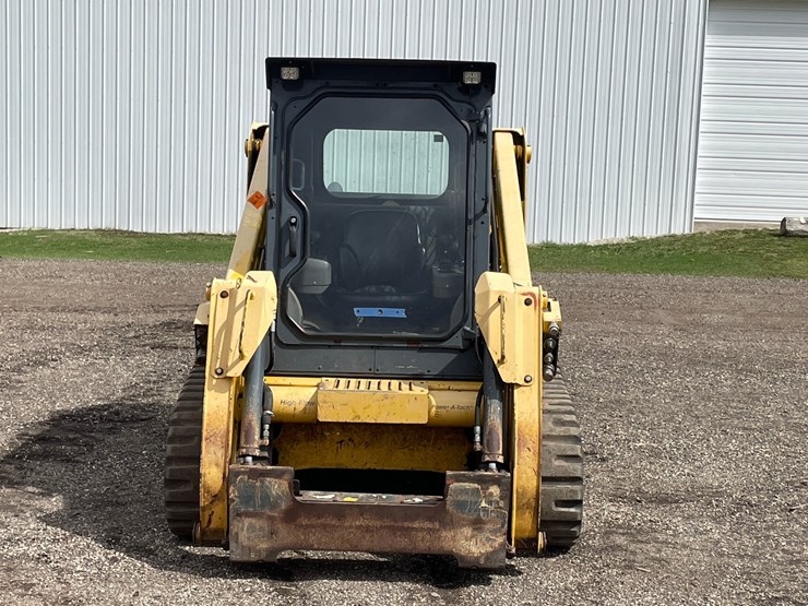 2013-gehl-rt210-image-2