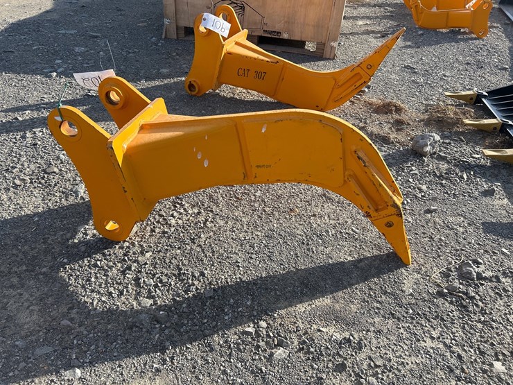 caterpillar-307-image-3