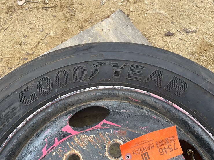 #7546-•-marathon-rss-brand-semi-tire-on-rim-image-5