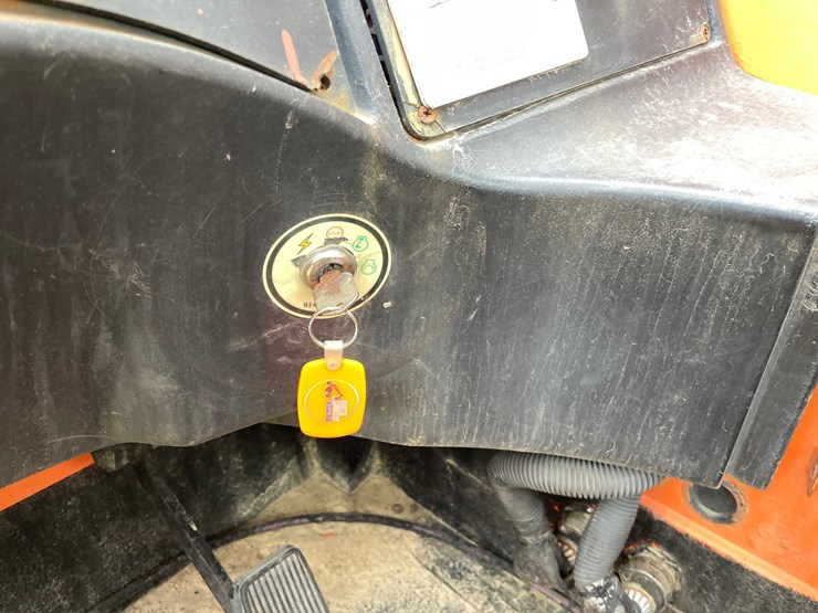 2005-jlg-g9-43a-image-59