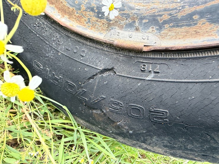 #45302-•-26'-header-trailer-image-5