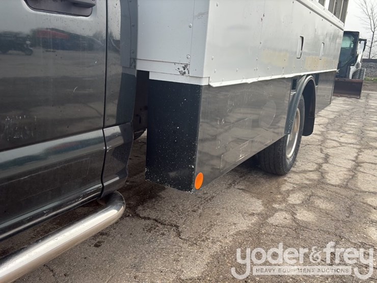 2017-ford-f350-image-11