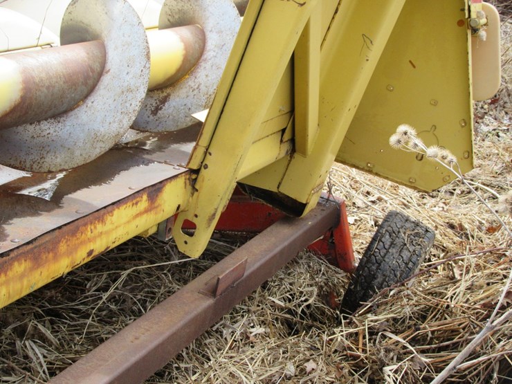 new-holland-996-image-6