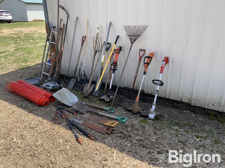 shovels,-rakes,-yard-tools-image-3