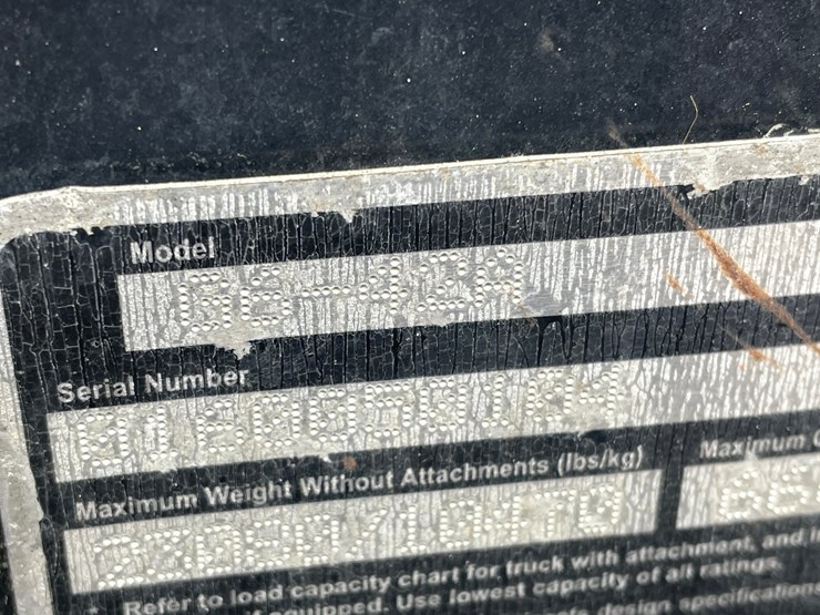 2013-jlg-g6-42a-image-73