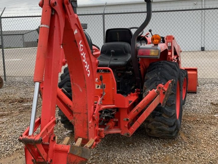 2021-kubota-l2501-image-12