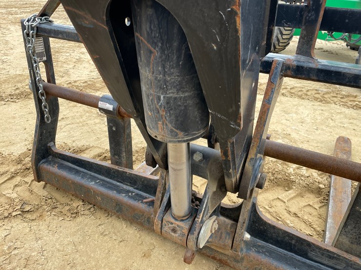 2014-jlg-g9-43a-image-30