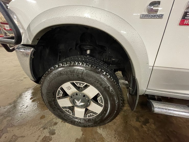 2012-dodge-3500-image-14