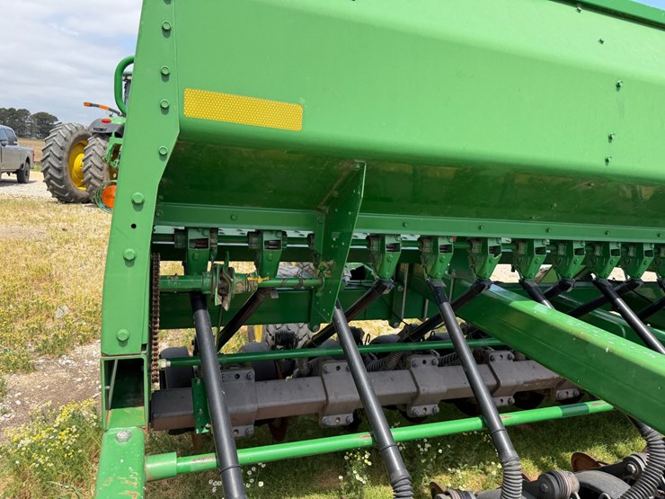 john-deere-1590-image-89