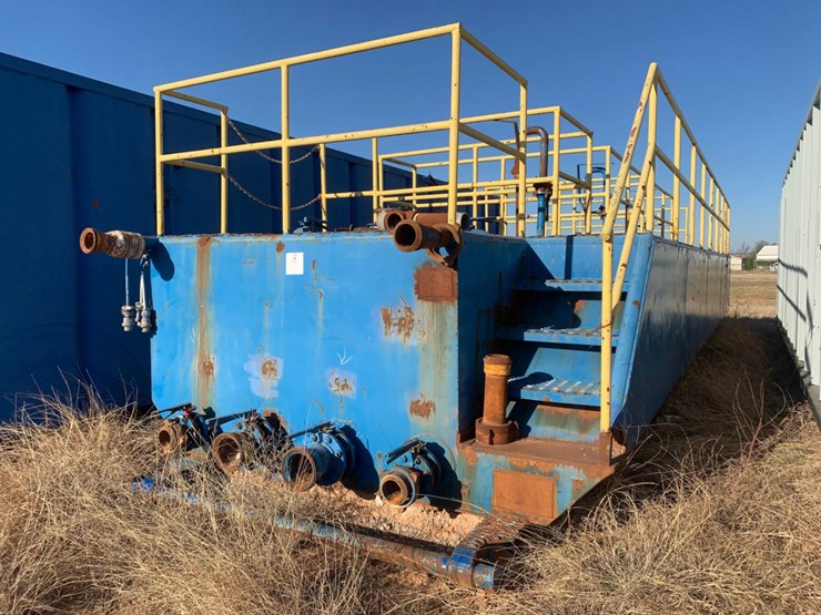 550-bbl-41’-l-x-11’-w-x-5’-t-4-compartment-mud-pit-w/-catwalks-on-top-image-1