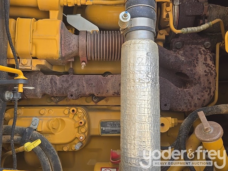 2019-deere-670g-image-61