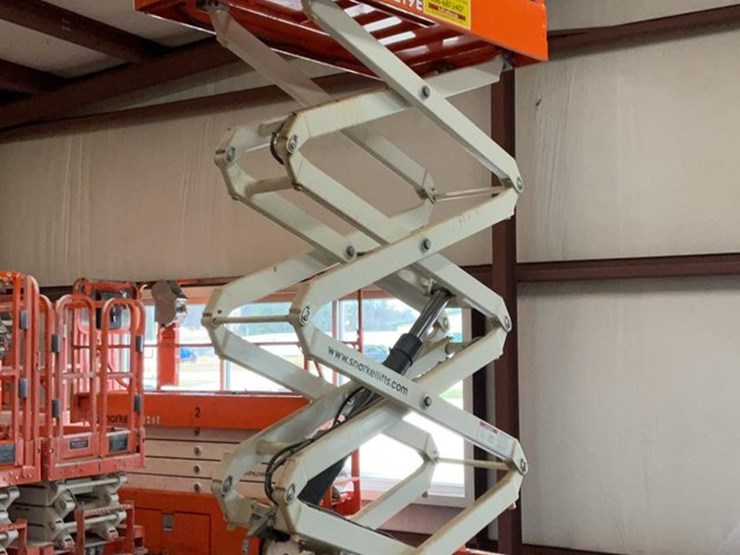 #425-•-2020-snorkel-19'-scissor-lift-image-12