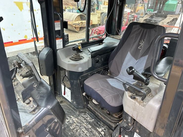 komatsu-d61pxi-23-image-51