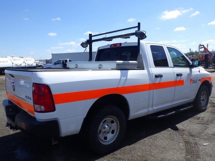 2014-dodge-1500-image-3