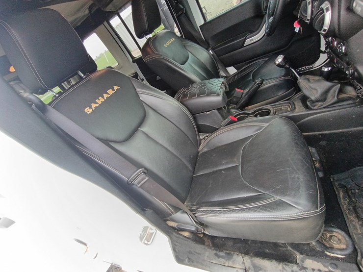 2015-jeep-wrangler-image-35