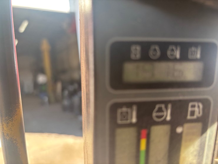 2011-case-sr220-image-33