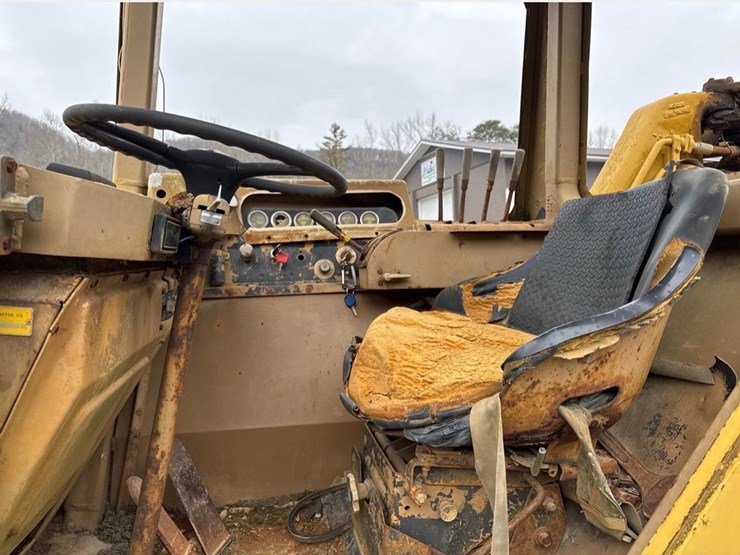 caterpillar-613b-image-10