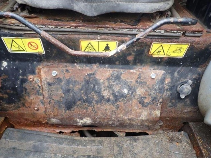 2009-caterpillar-232b-image-12