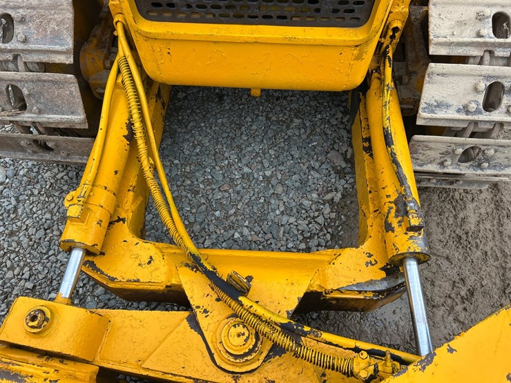 john-deere-350-image-11