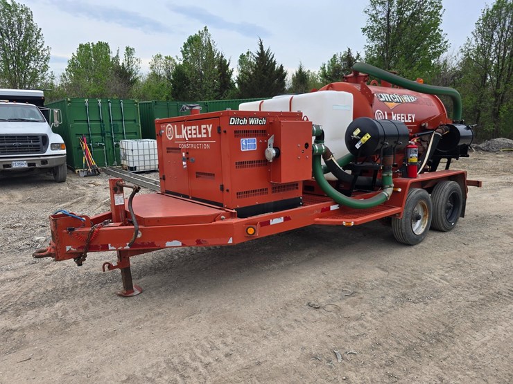 2017-ditch-witch-fx30-image-3