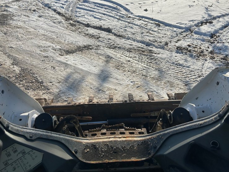 2017-bobcat-t550-image-41