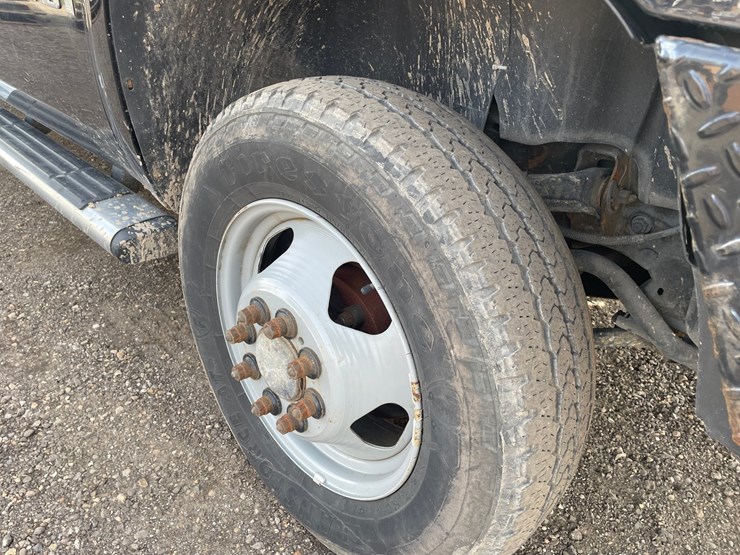 2008-gmc-3500hd-image-15