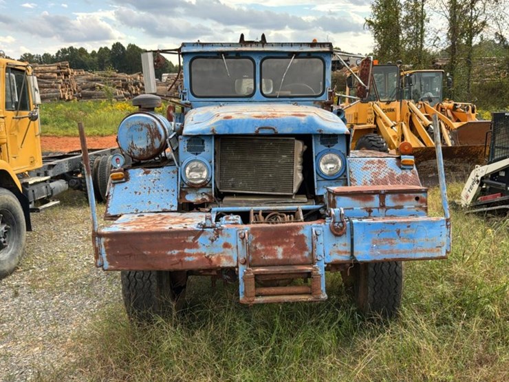 1969-caterpillar-3208-image-2