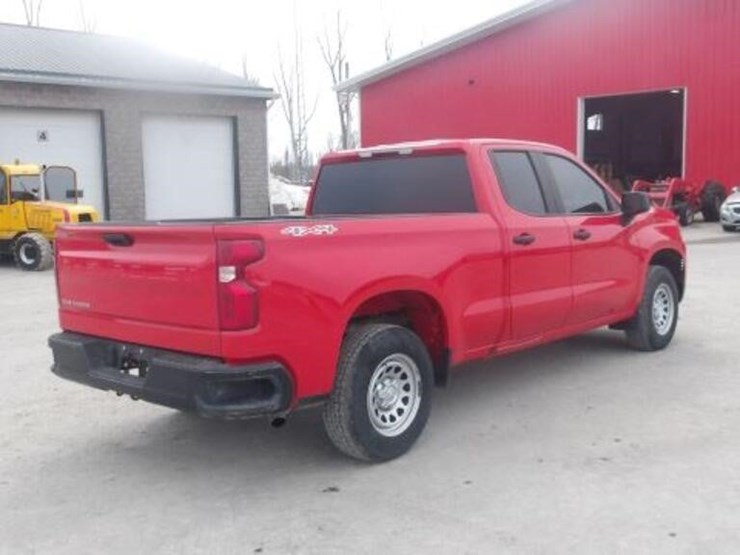 2023-chevrolet-1500-image-5