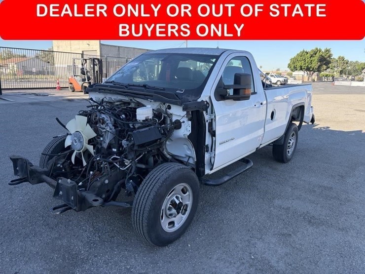 2017-gmc-sierra-2500hd-image-1