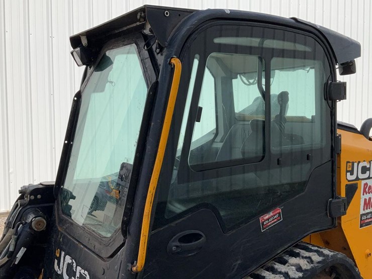 2021-jcb-215t-image-22