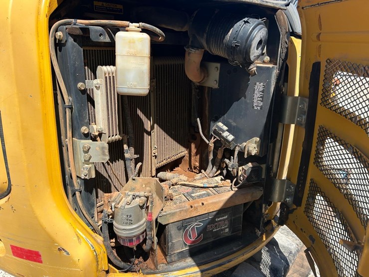 2015-deere-50g-image-15