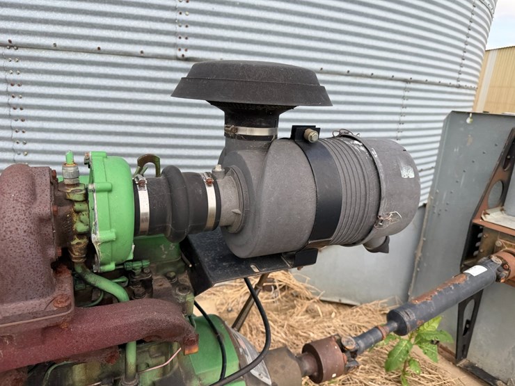 john-deere-4045t-image-15