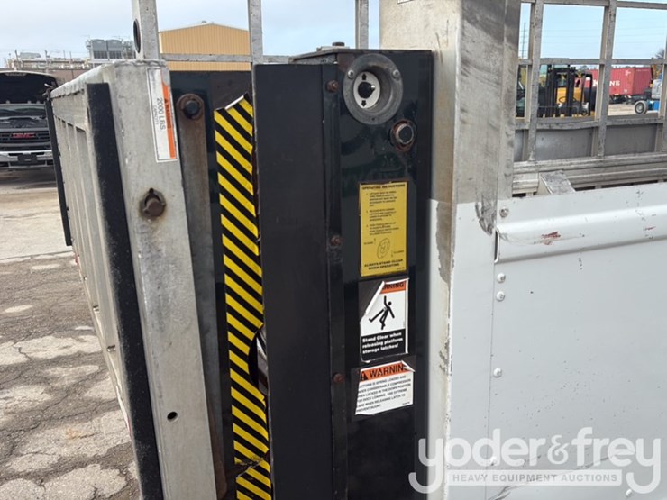 2017-ford-f350-image-24