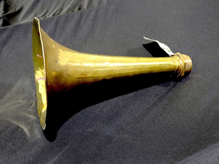 #74-•-brass-horn-image-5