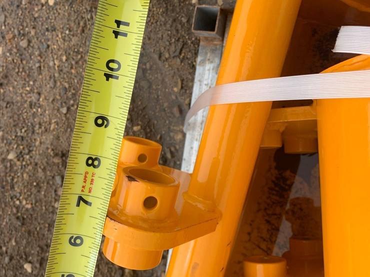 compact-excavator-attachments-image-7
