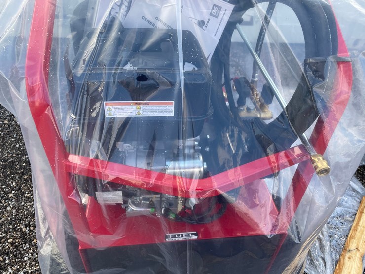 #3091-•-2026-magnum-4000-hot-water-pressure-washer-image-11