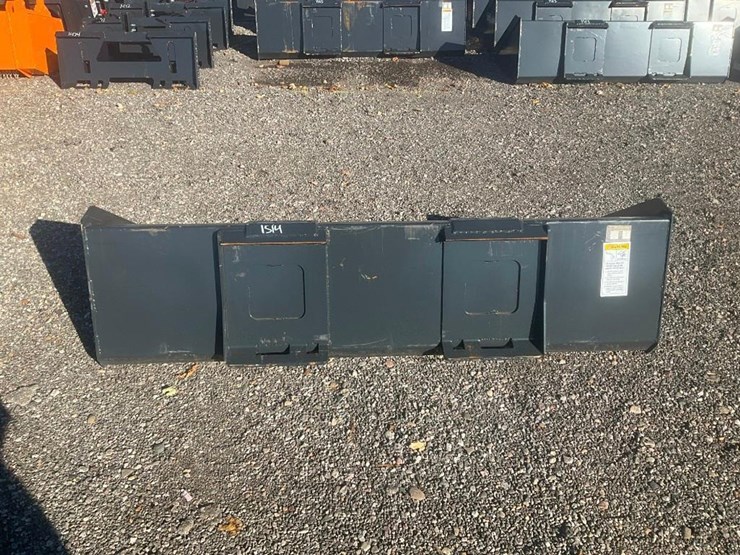 #1418-•-unused-wolverine-skid-steer-track-duty-bucket-attachment-image-3