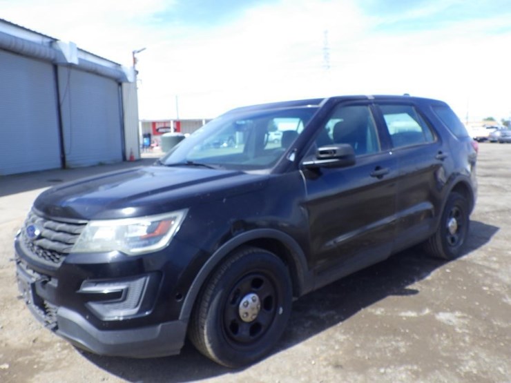 2017-ford-explorer-image-1