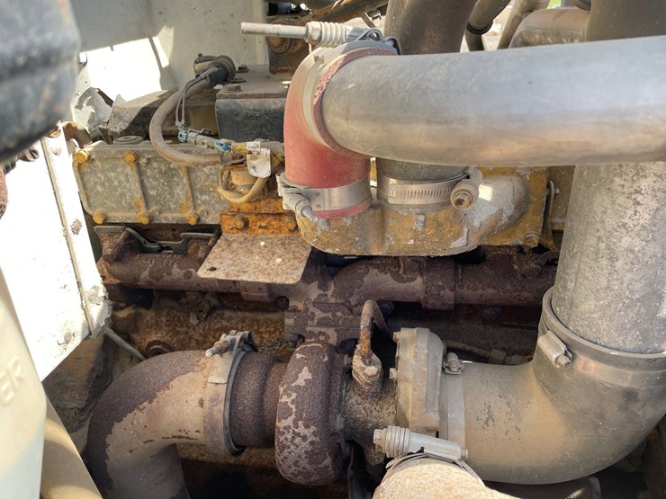 1995-peterbilt-330-image-52